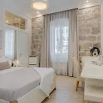 Victoria Luxury - Downtown 4* Σπλιτ