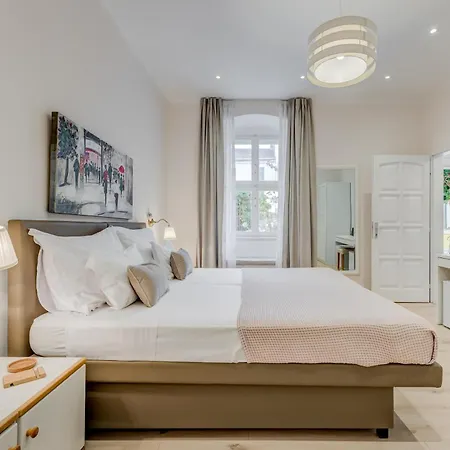 Victoria Luxury - Downtown Σπλιτ