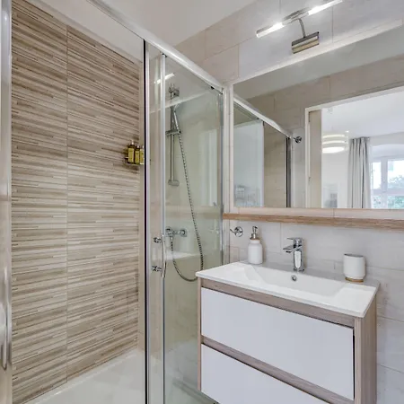 بيت ضيافة Victoria Luxury - Downtown