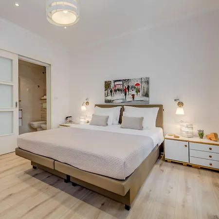 Victoria Luxury - Downtown