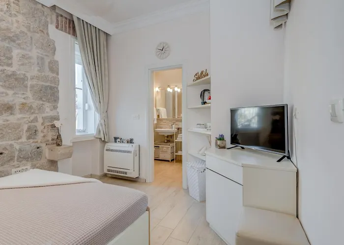 Victoria Luxury - Downtown