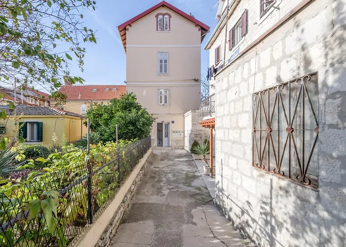 Victoria Luxury - Downtown 4* Split